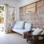 Charming Renovated Farmhouse! Paros - Antiparos! Casa vacanze