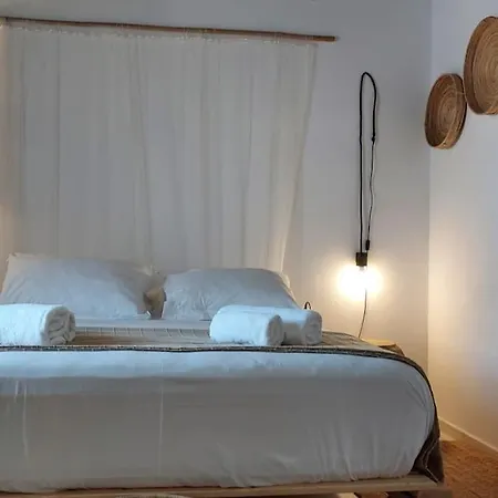 Charming Renovated Farmhouse! Paros - Antiparos! Дом отдыха