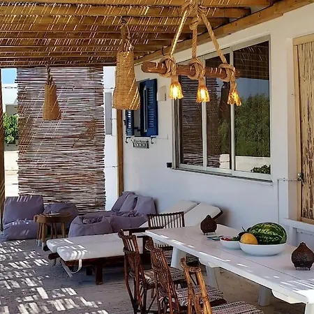 Charming Renovated Farmhouse! Paros - Antiparos! Дом отдыха *