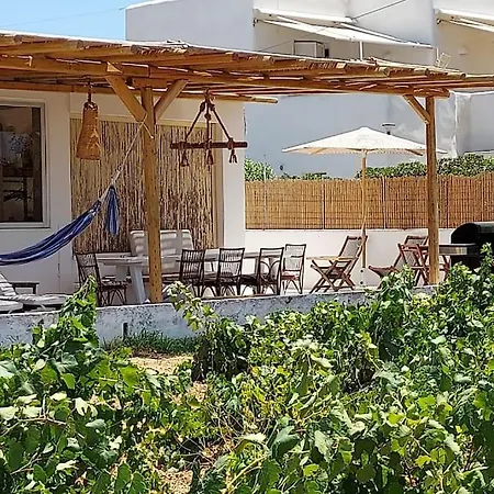 Charming Renovated Farmhouse! Paros - Antiparos! Дом отдыха Kampos (Antiparos)