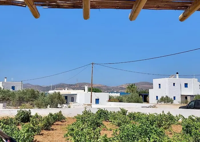 Дом отдыха Charming Renovated Farmhouse! Paros - Antiparos! *
